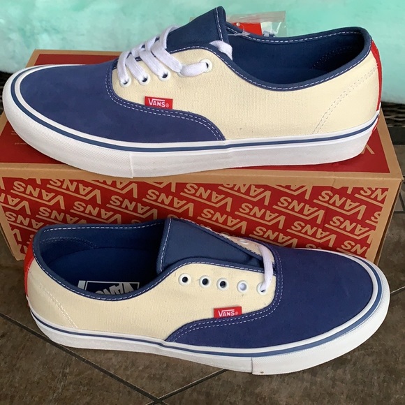 VANS AUTHENTIC PRO STV NAVY/CLASSIC WHITE WMNS - Picture 4 of 14